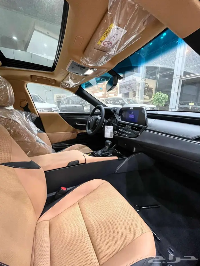 لكزس ES 250 AA بنزين ستاندر سعودي 2025 ابيض - ايود - رمادي 27