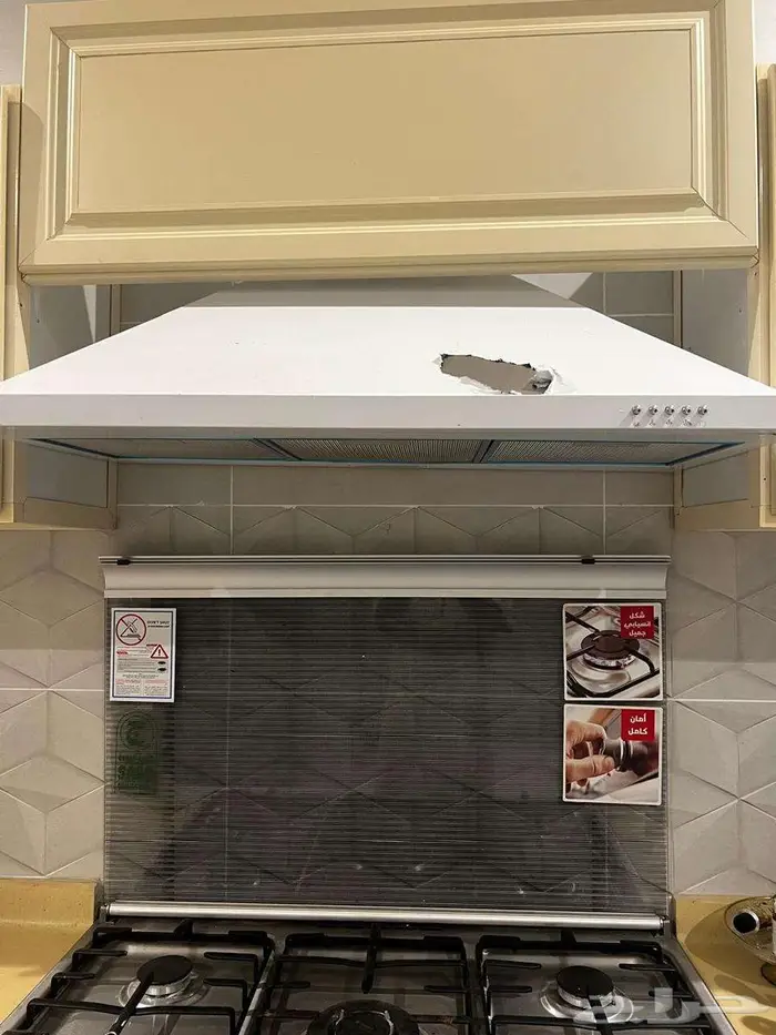 كنب وطاولة طعام للبيع 9