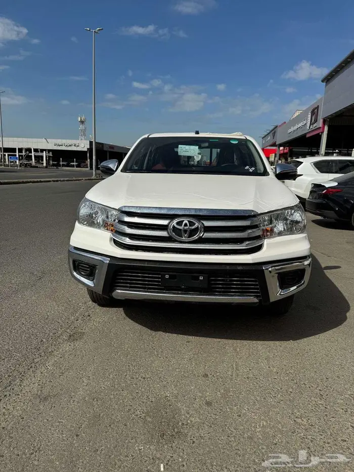 تويوتا هايلكس غمارتين 2400 cc ديزل موديل 2025 4