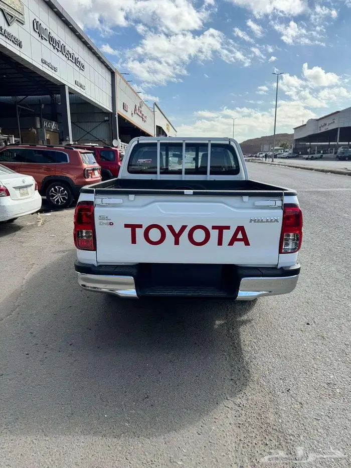 تويوتا هايلكس غمارتين 2400 cc ديزل موديل 2025 7