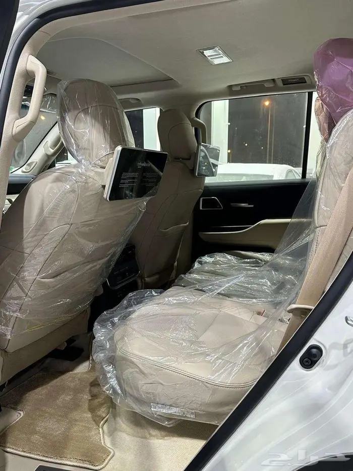 لاندكروزر فل كامل الساير 2025 7