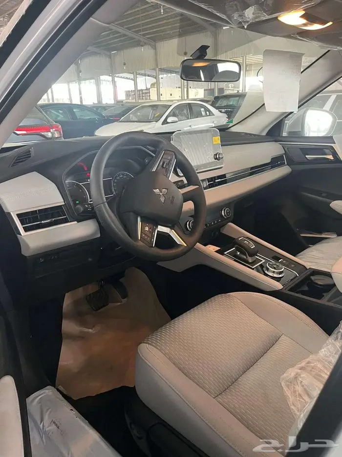 متسوبيشي اوتلاندر استاندر موديل 2025 كاش وتمويل 7