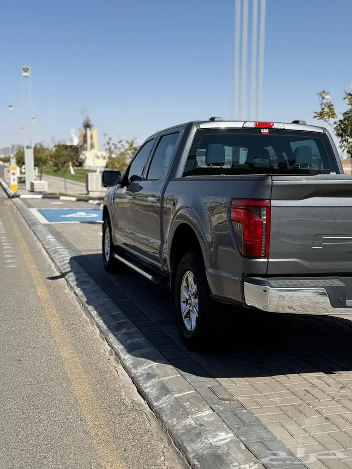 فورد اف 150 xlt موديل 2024 5