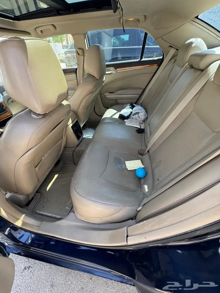 كرايسلر 300c v6 2014 10