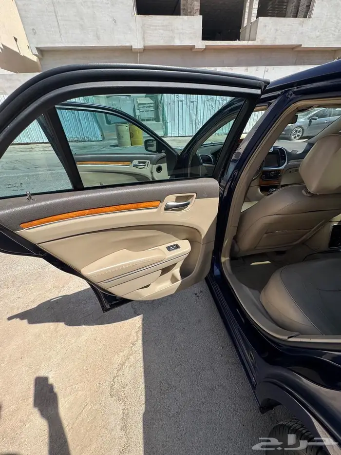 كرايسلر 300c v6 2014 15