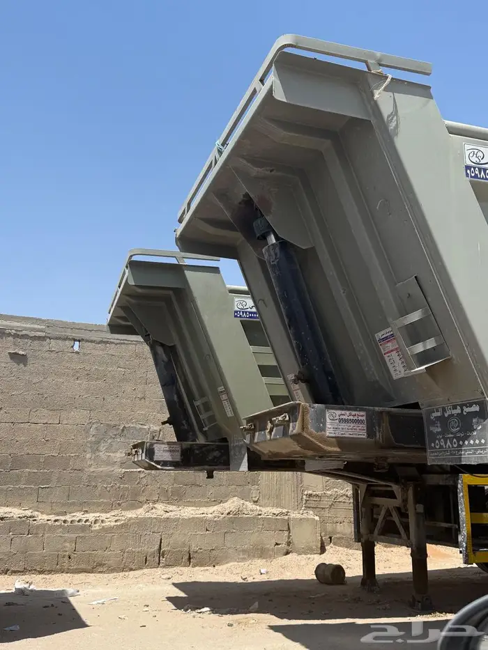 للبيع خمس صناديق قلاب قلابات استعمال خفيف 4