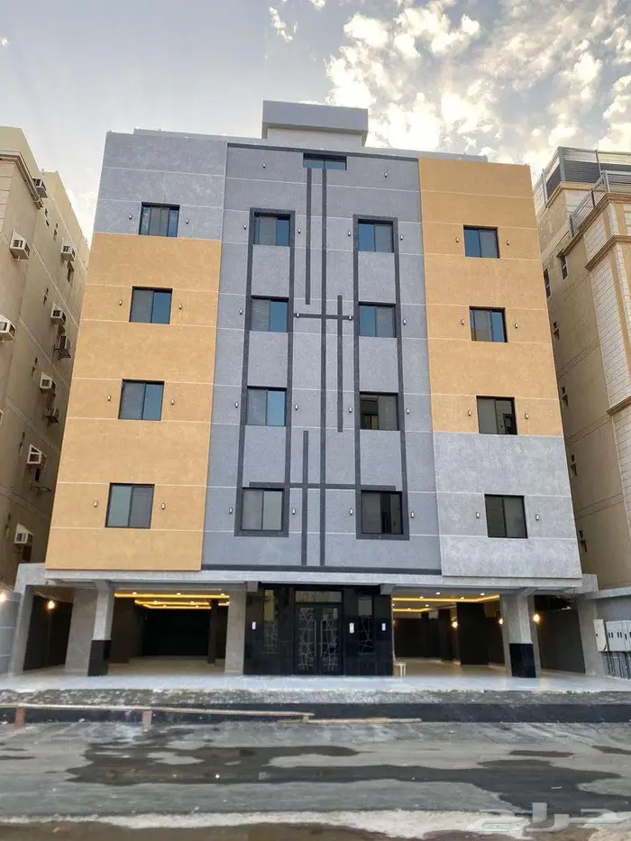شقة للايجار بحي الريان بجدة 0