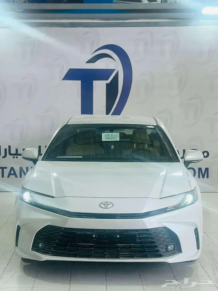 تويوتا كامري استندر بنزين 2025 0