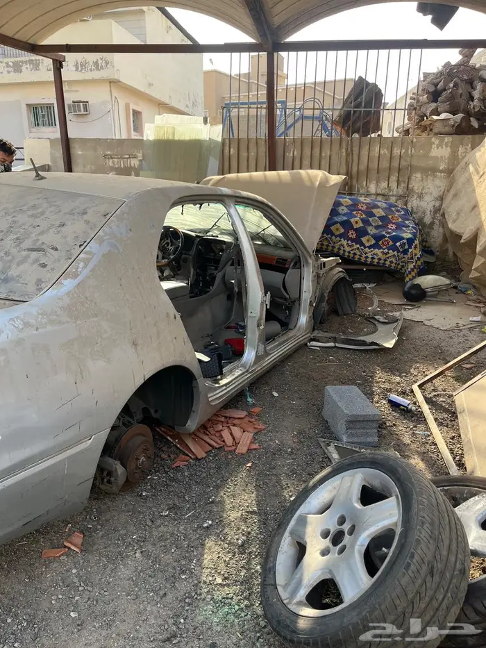 للبيع لكزس LS430 تشليح 1