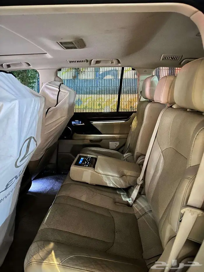 جيب لكزس LX 2018 DD 11