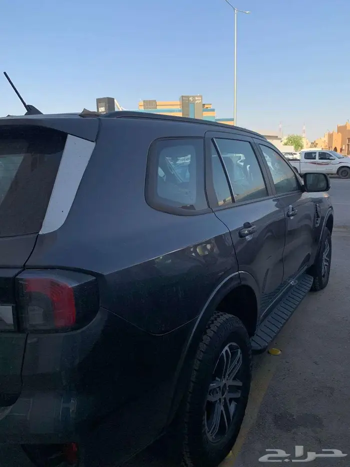 فورد افرست XLS 2025 3