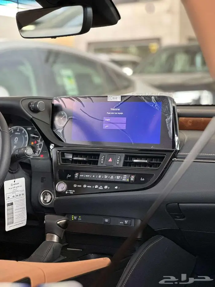 لكزس اي اس 350 2025 2