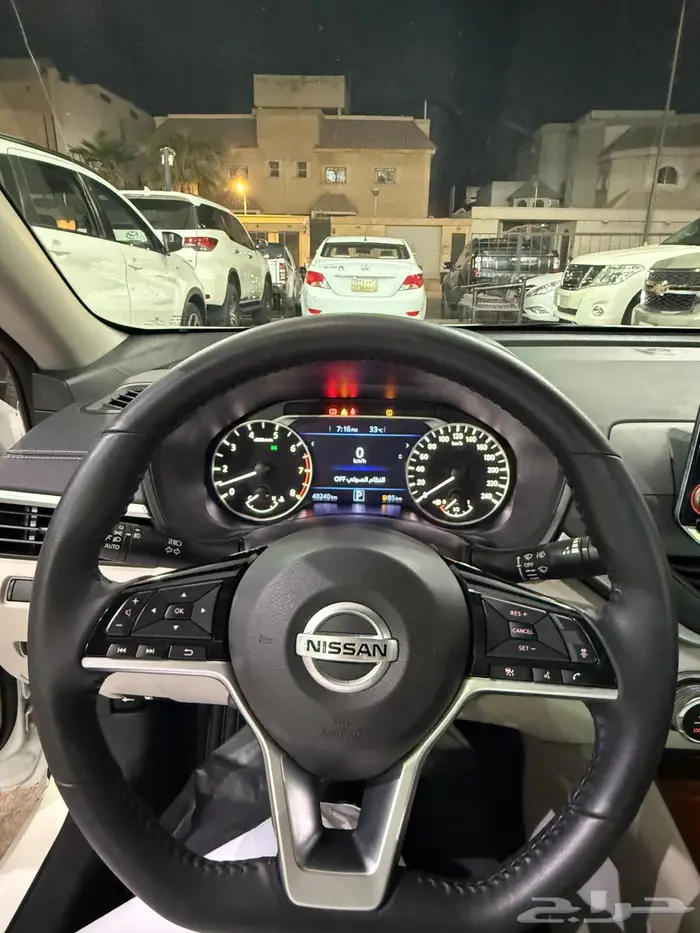 للبيع نيسان التيما موديل 2022 فل كامل 4