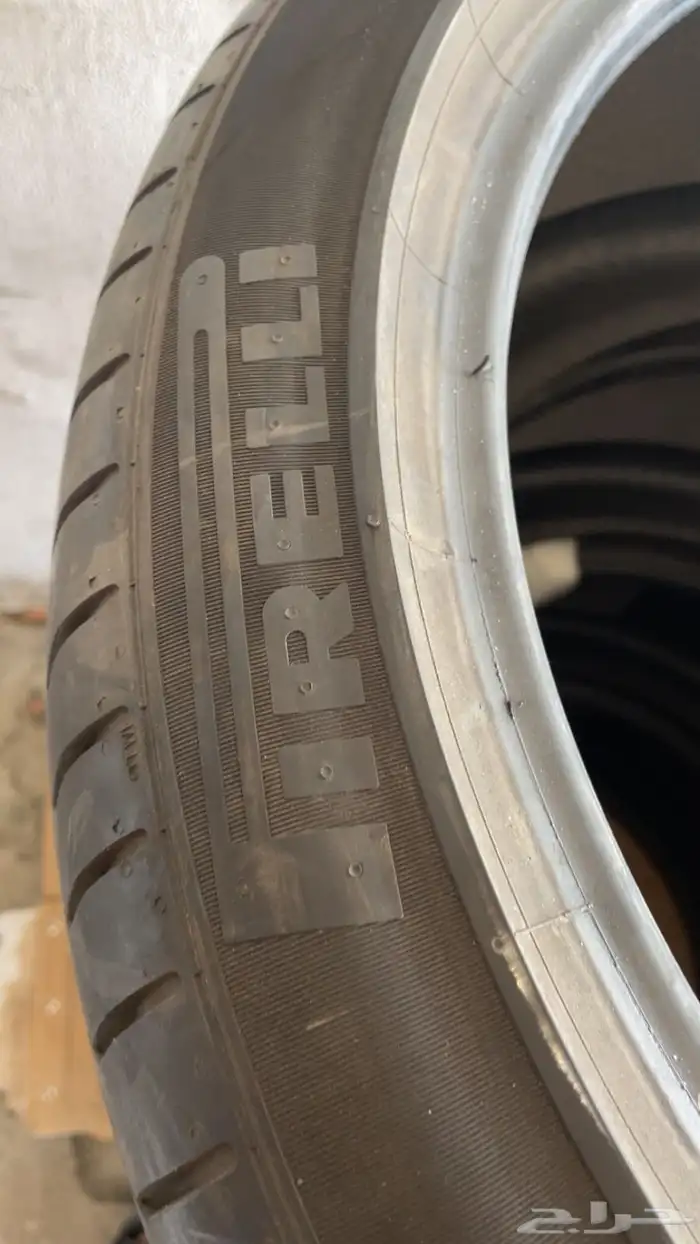 265 40 20طقم برلي شبه جديد 1
