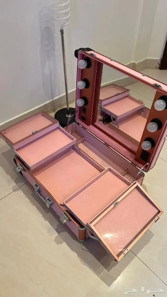 شنطة مكياج 3