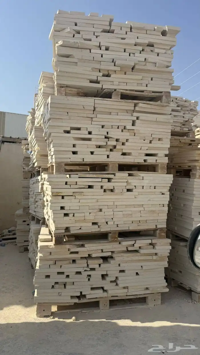 حجر وجه الجبل عشوائي 7