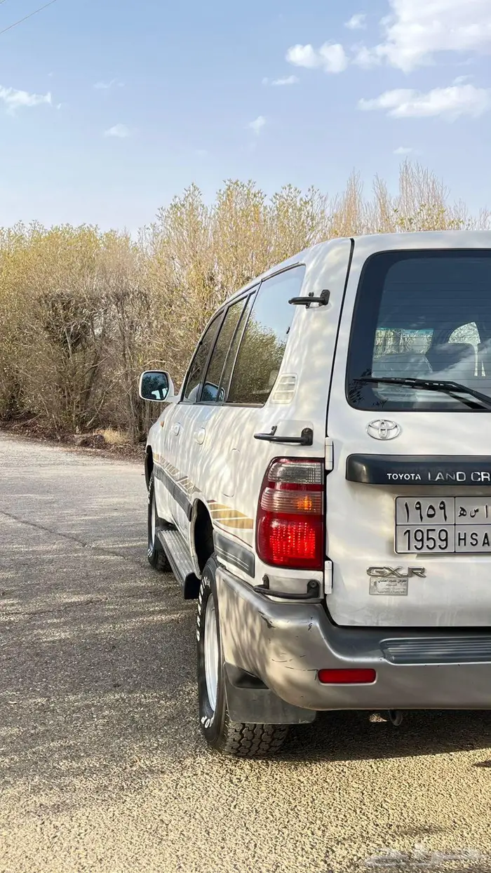 لاند كروزر 10