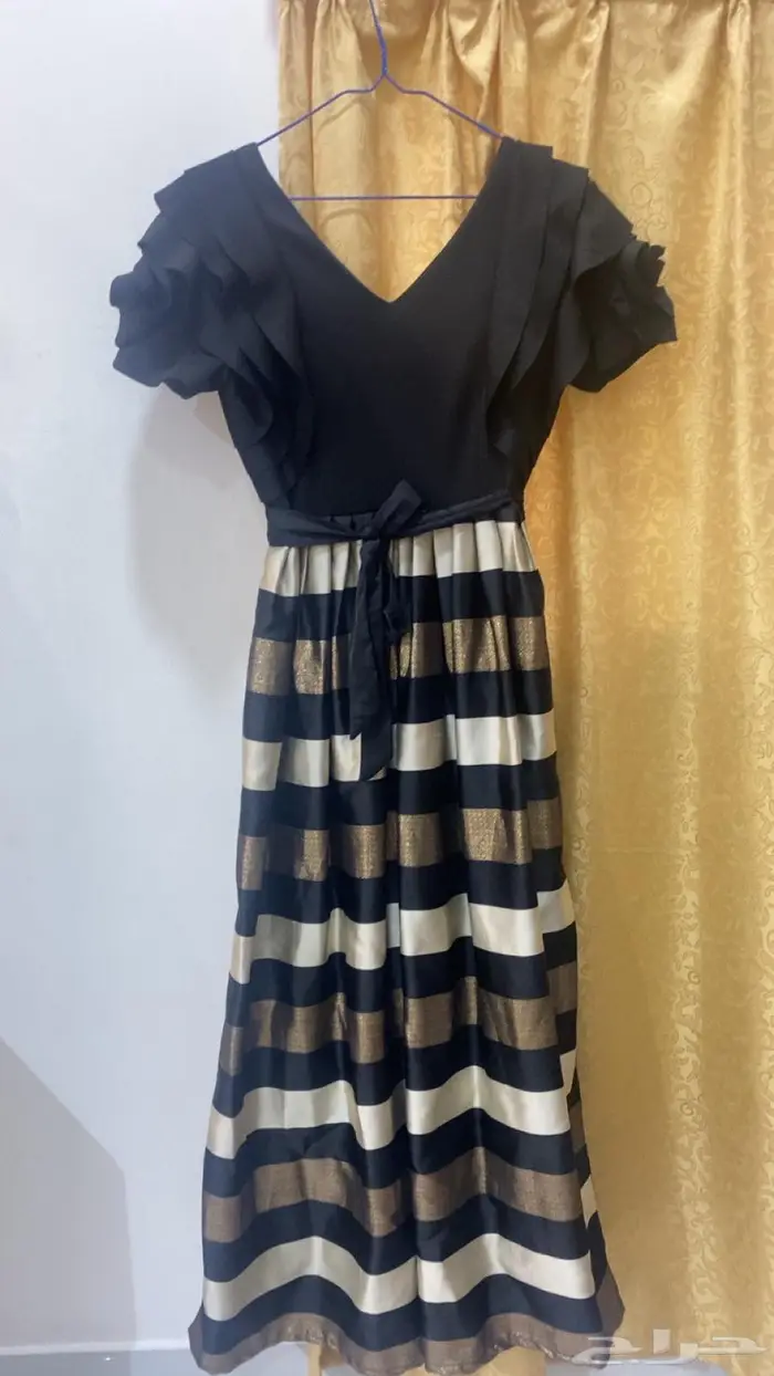 فساتين متفرقة كل قطعة ب(10) ريال 1