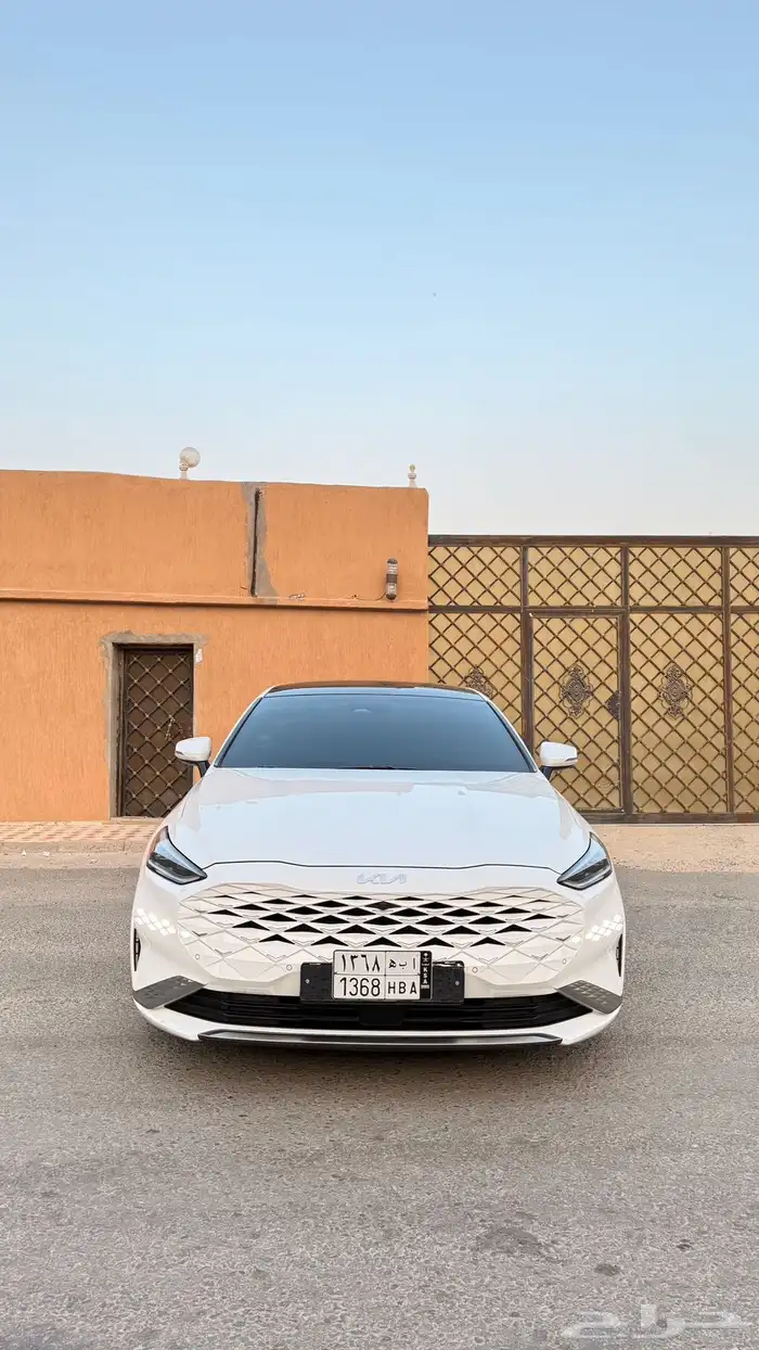 كيا K8 2022 ( بنزين) فل كامل بانوراما 0