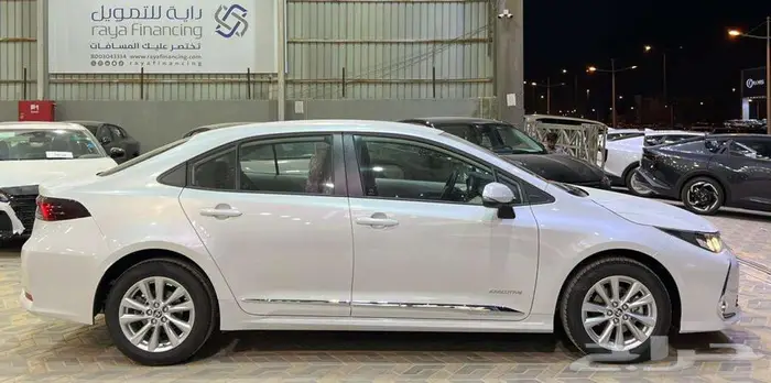 تويوتا كورولا XLI 2.0 مطور بنزين 2025 1