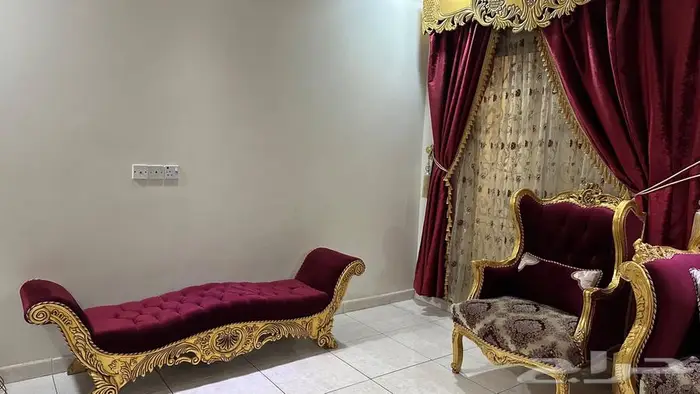 كنب كلاسيك للبيع 3