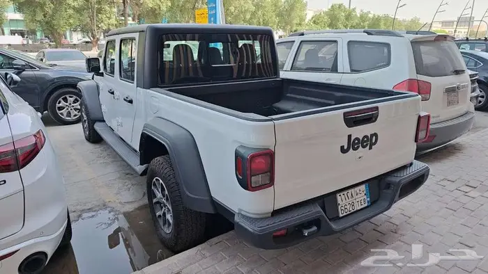 جيب جلاديتور سبورة 2023 2