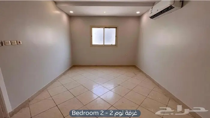 شقة للإيجار   حي العارض 9