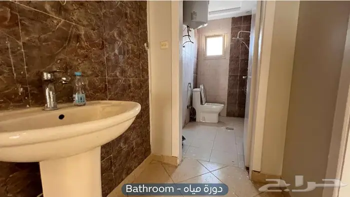 شقة للإيجار   حي العارض 8