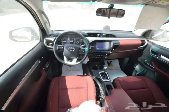 تويوتا هايلكس 2025 بنزين فل كامل رفرف بصمه و مفتاح اقل سعر 8
