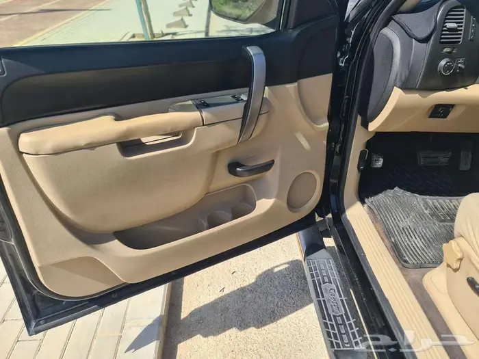 سلفرادو 2011 اسود z71 8