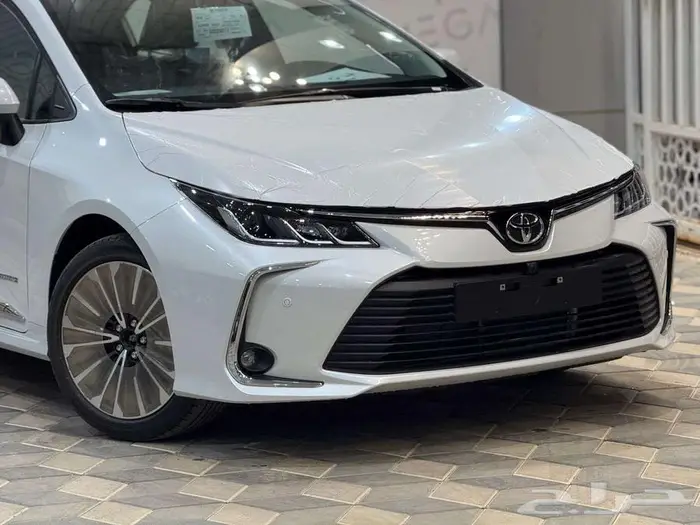 كورولا 2025 Xli فتحة 2.0 امتلك سيارتك الان كاش او تمويل 2