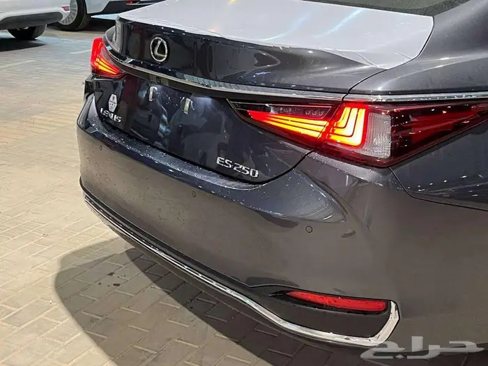 لكزس ES 250 AA ستاندر 2025 سعودي 7