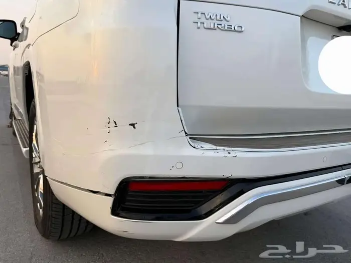 لاندكروزر 2023 GXR 4 مخزن للبيع 1800 كيلو فقط 29