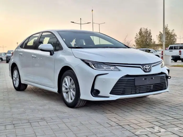 كورولا XLI نص فل مكينة 2.0 (بريمي) 2025 كاش وتقسيط 2