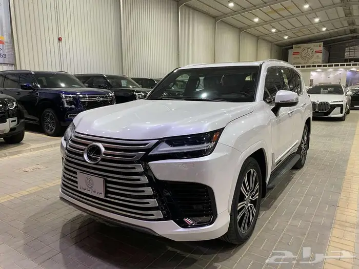لكزس ال اكس 600 BB 2024 ابيض خليجي ماشيه 26000 كم 12