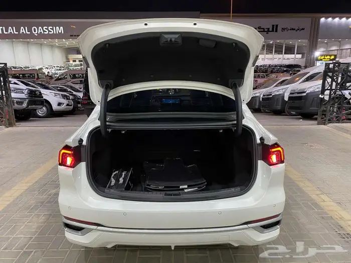 فورد تورس ترند 2025 ابيض خليجي ماشيه 9500كم 27