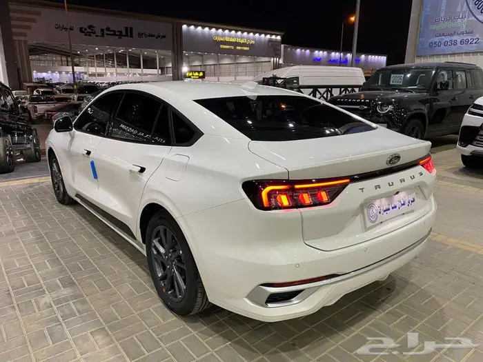 فورد تورس ترند 2025 ابيض خليجي ماشيه 9500كم 29