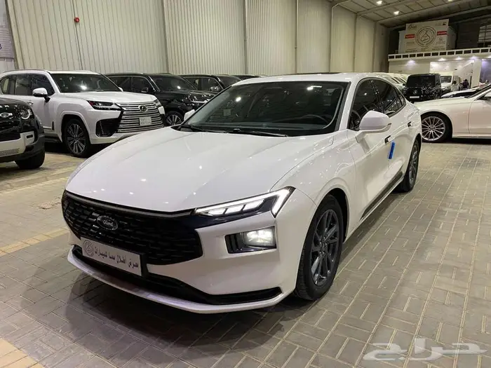 فورد تورس ترند 2025 ابيض خليجي ماشيه 9500كم 35