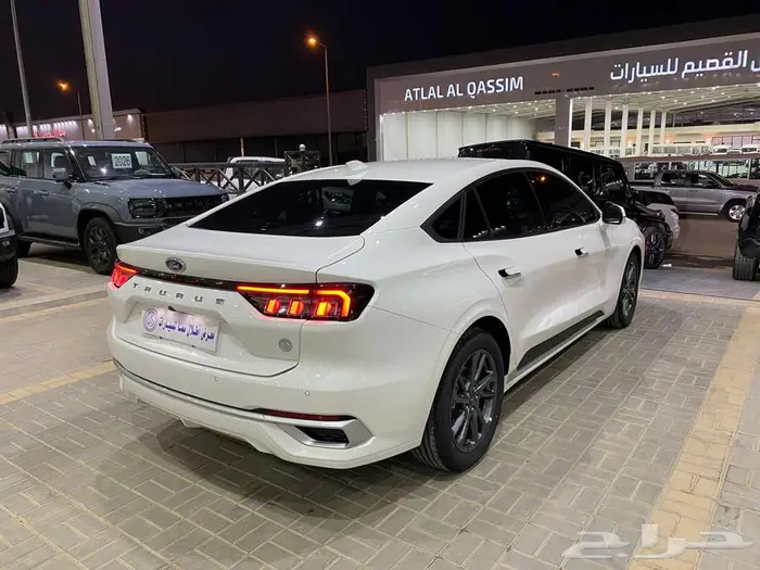 فورد تورس ترند 2025 ابيض خليجي ماشيه 9500كم 38