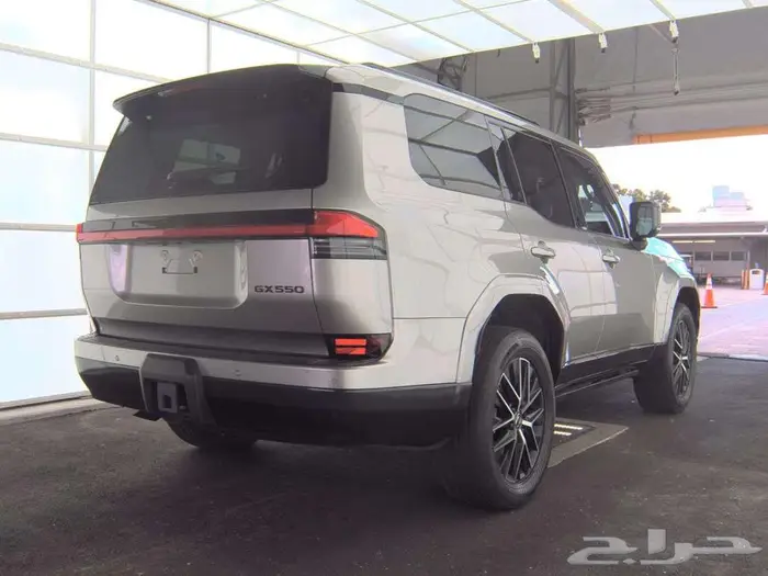 لكزس GX550 بسعر 435 ألف واصل للبيت 7