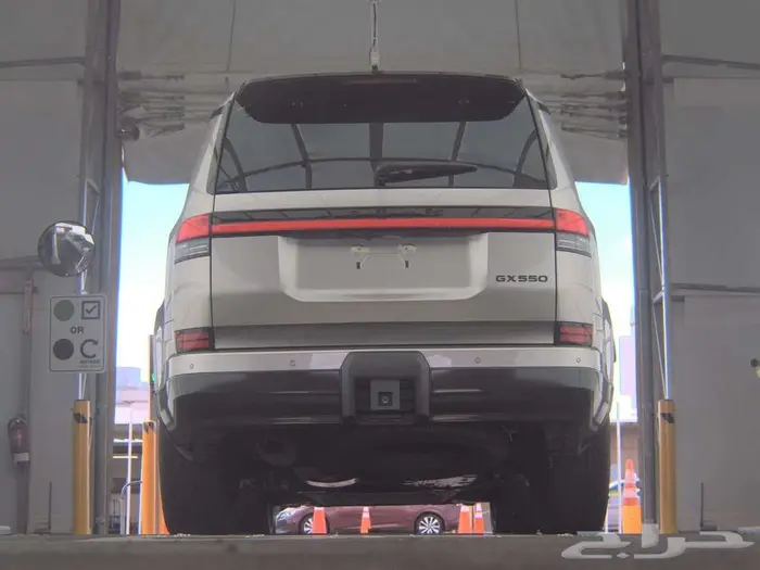 لكزس GX550 بسعر 435 ألف واصل للبيت 6