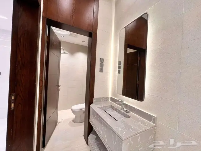 شقة دور أرضي أبها حي الروابي 7