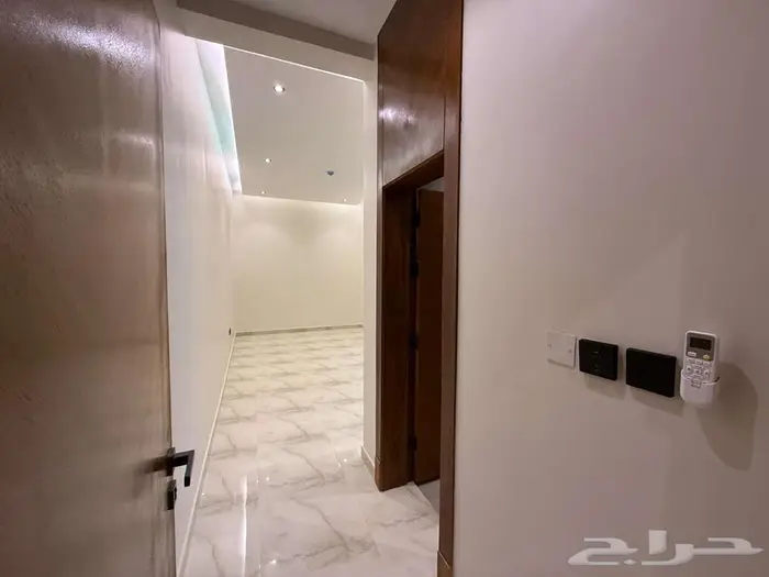 شقة جديدة للإيجار   حي النرجس (موقع مميز وراقي) 13