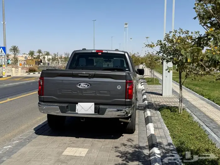 فورد اف 150 xlt موديل 2024 3