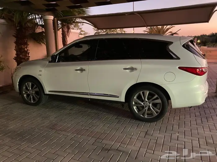 انفينيتي QX60 نظيف مخزن للمستخدم 3