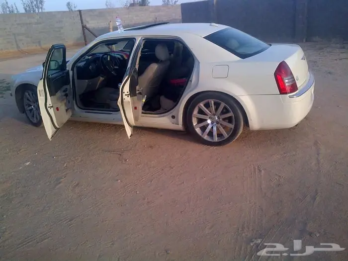 للبيع كرايسلر 2006 هيمي 6