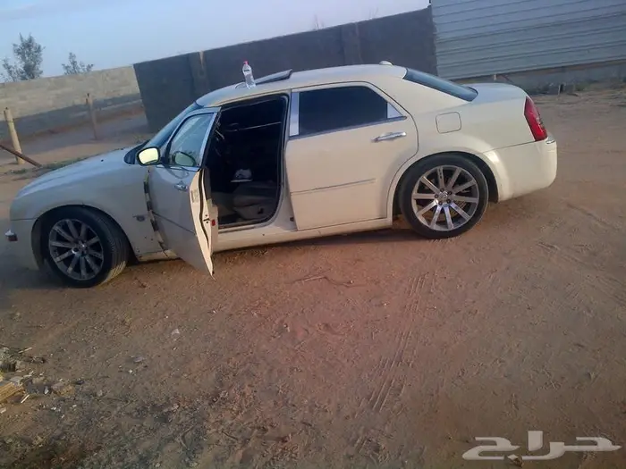 للبيع كرايسلر 2006 هيمي 3