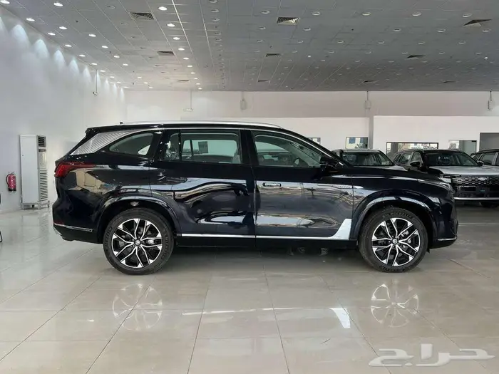 ام جي RX9 كومفورت بنزين 2025 - متوفر اقساط و كاش 2