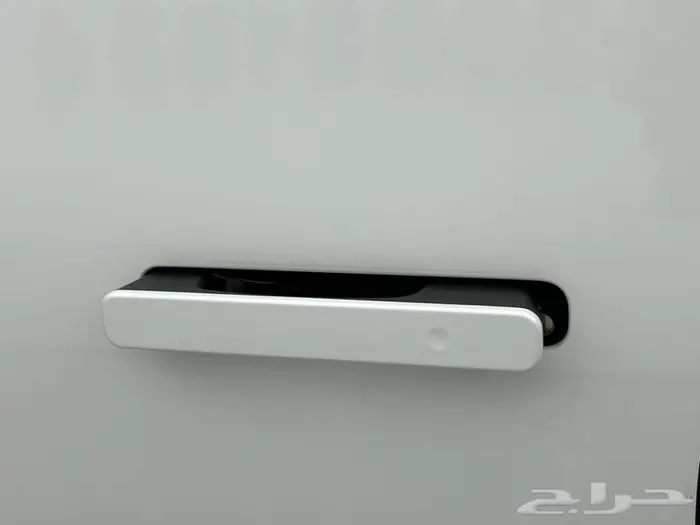 انفينتي QX80 اوتو جراف 2025 قيادة تجمع بين القوه والفخامه 4