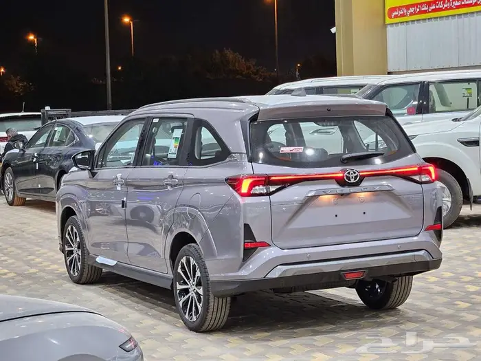 تويوتا فيلوز 1.5 GLX بنزين 2025 كاش وأقساط جميع البنوك 6